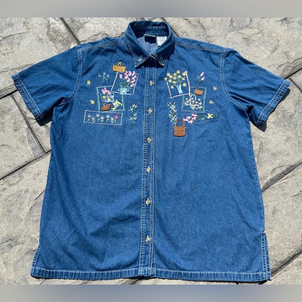 Vintage 90s Denim Embroidered Button Down Flowers Baskets cottagecore grandma XL